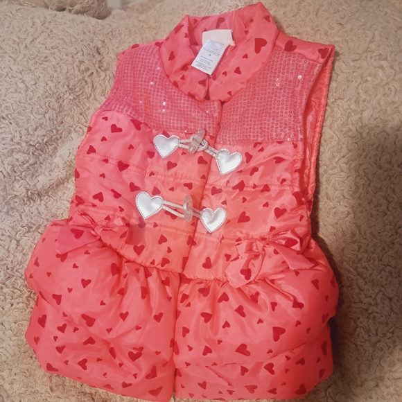 Girls size 5 pink hearts zip up vest NWOT - Picture 2 of 4